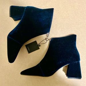 Navy blue velvet booties